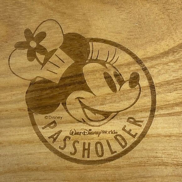 Disney World Land Minnie Mouse Annual Passholder Wooden Coaster Set With Holder - Picture 5 of 13